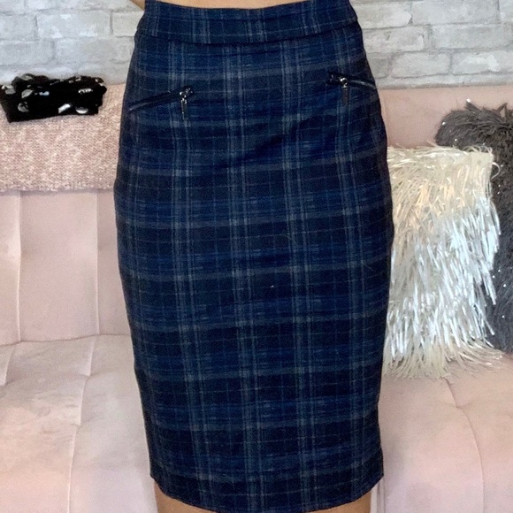 Black and blue pencil skirt - Picture 1 of 1